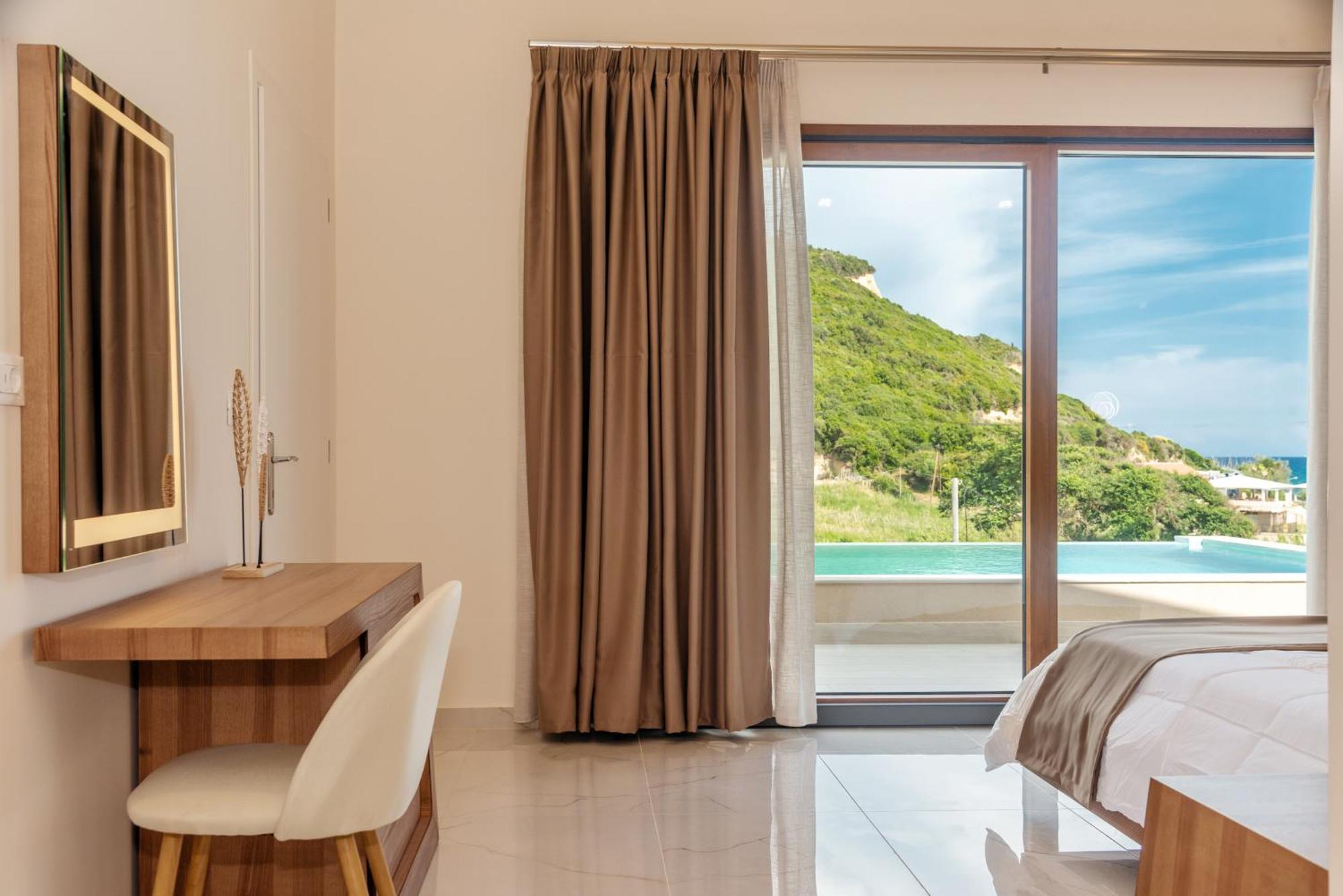 Villa Vasillis-Heated Swimming Pool With Infinity View Vitaládes Esterno foto