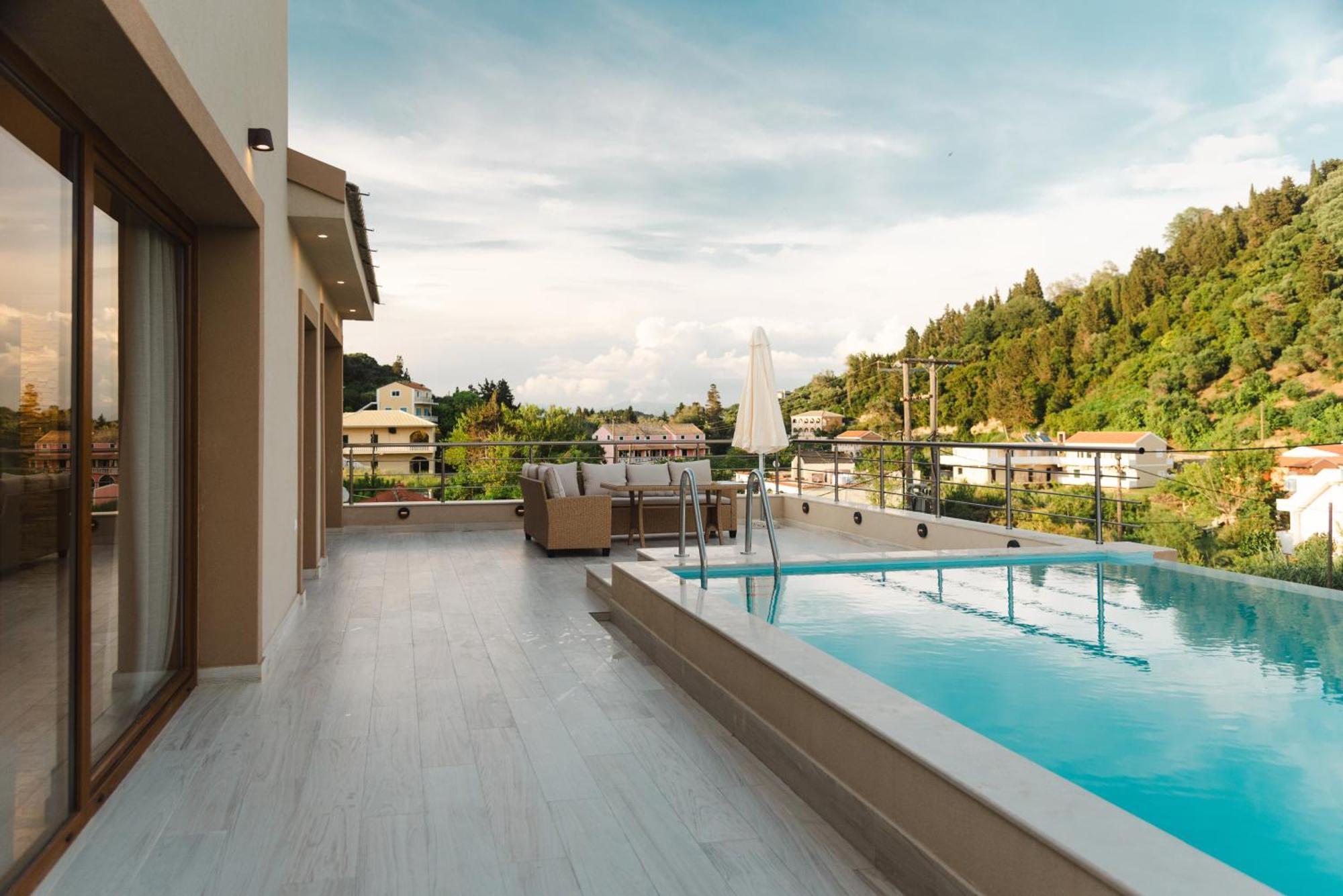 Villa Vasillis-Heated Swimming Pool With Infinity View Vitaládes Esterno foto