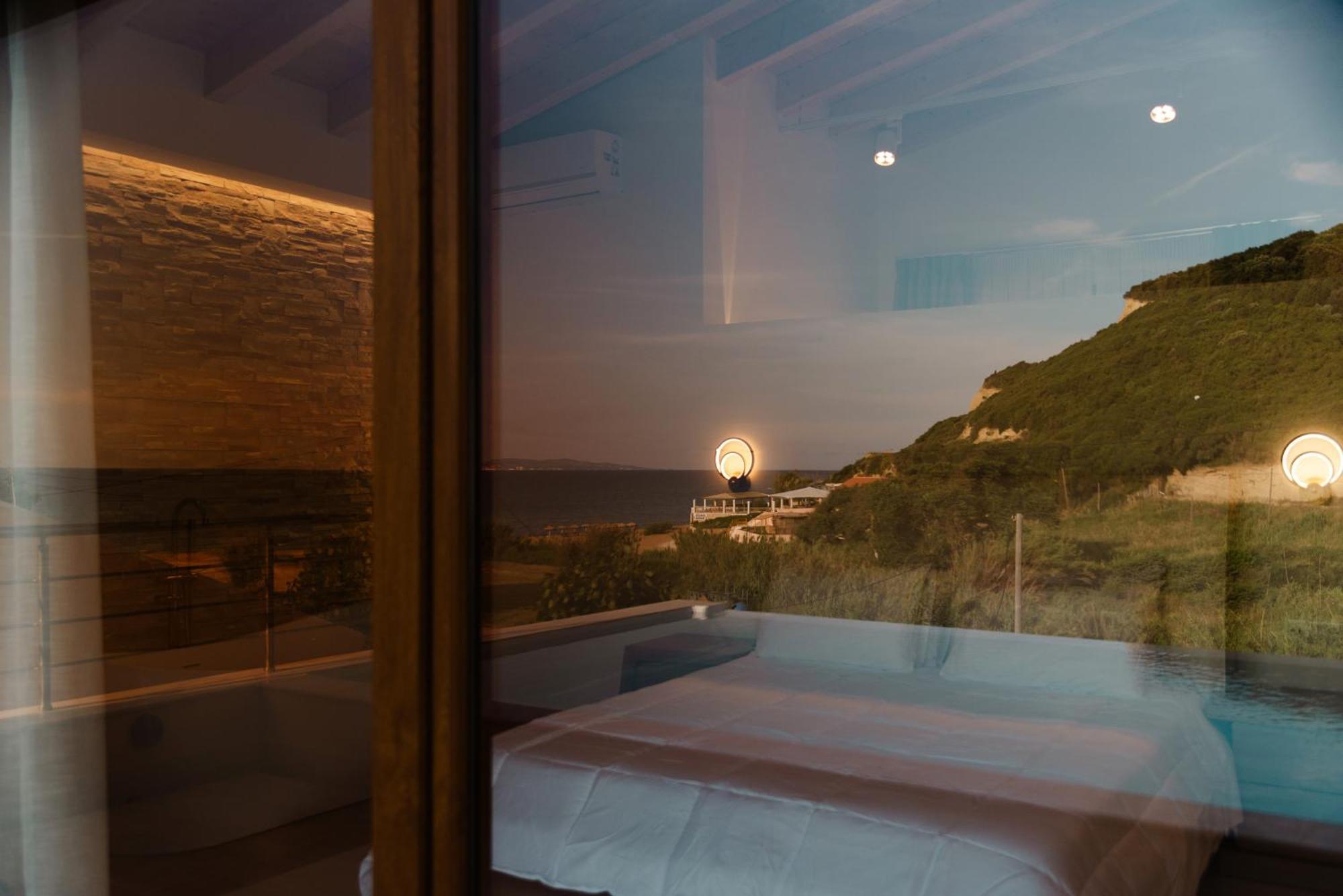 Villa Vasillis-Heated Swimming Pool With Infinity View Vitaládes Esterno foto