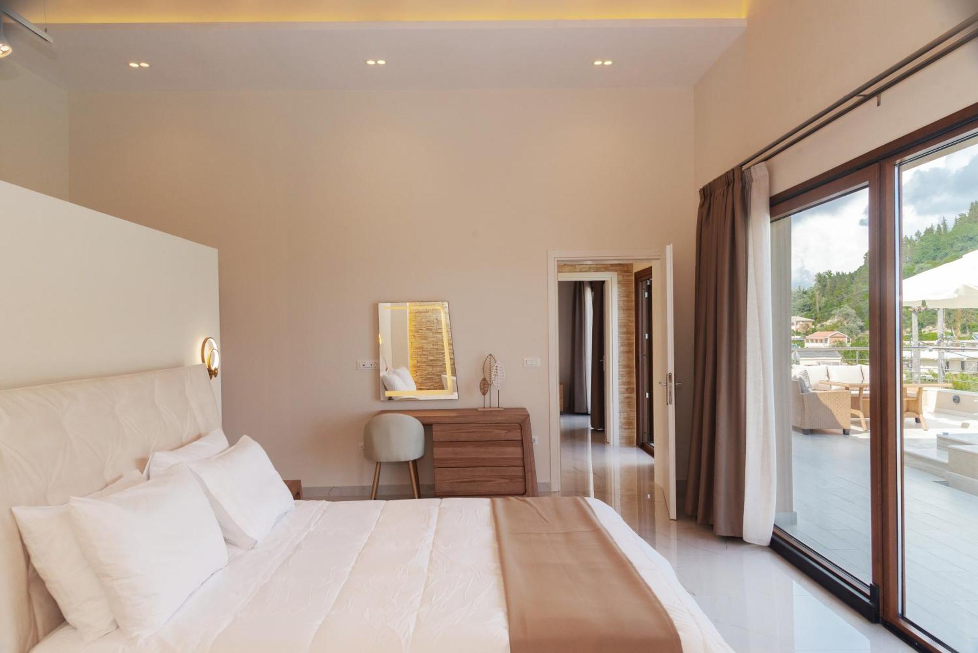 Villa Vasillis-Heated Swimming Pool With Infinity View Vitaládes Esterno foto