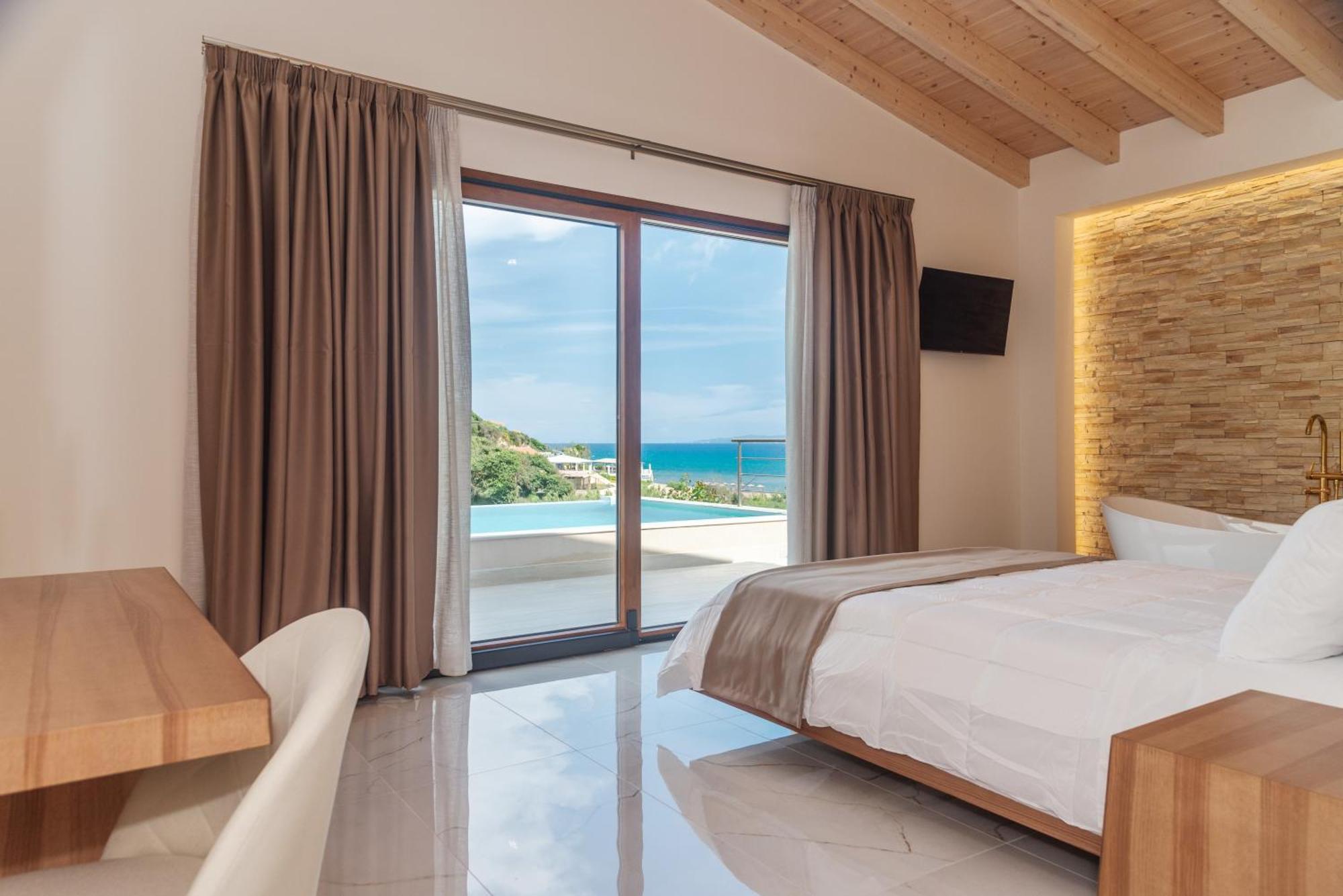 Villa Vasillis-Heated Swimming Pool With Infinity View Vitaládes Esterno foto