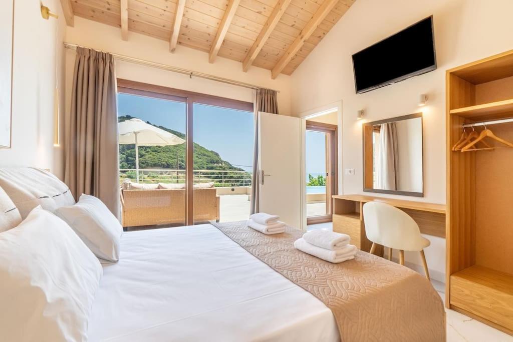 Villa Vasillis-Heated Swimming Pool With Infinity View Vitaládes Esterno foto